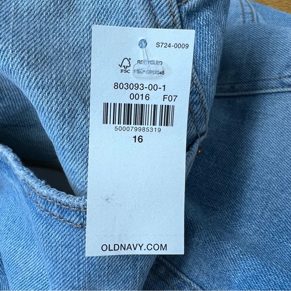 •new• OLD NAVY Mid-Rise Boyfriend Distressed Jean Shorts - Picture 7 of 8